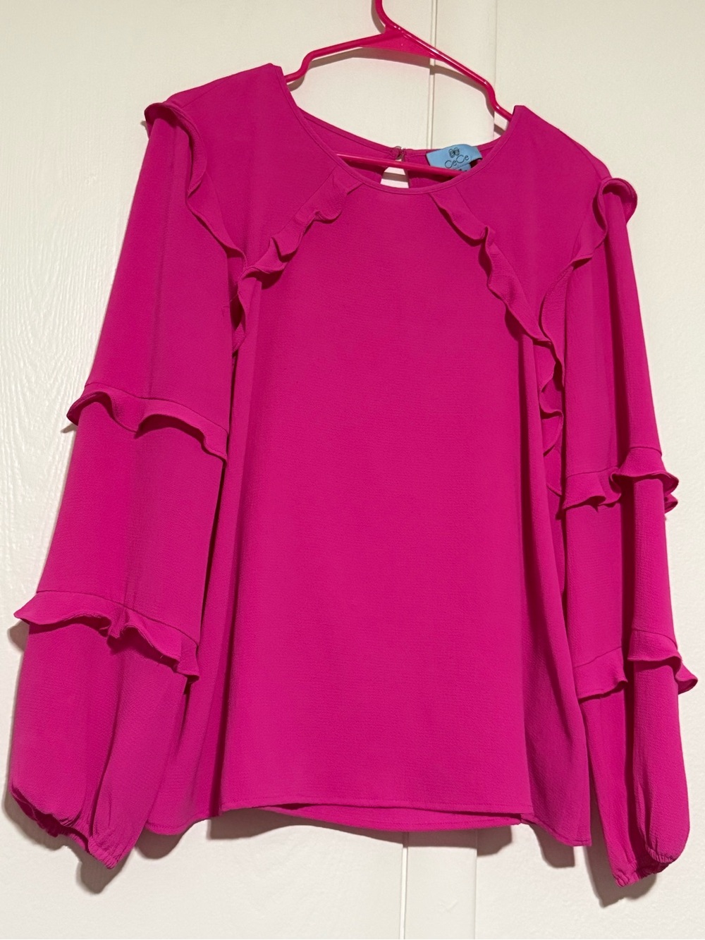 CeCe Hot Pink Tiered Ruffle Sleeve Blouse - M